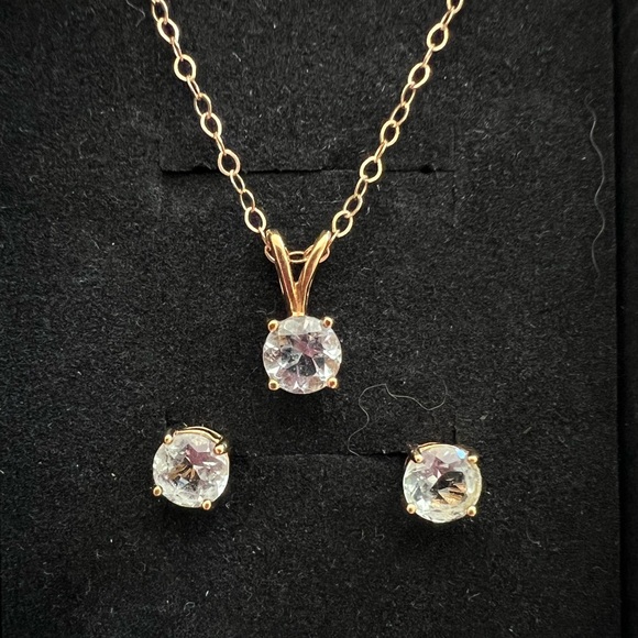 EUC - 10 K Yellow Gold & Aquamarine Set - Picture 3 of 13